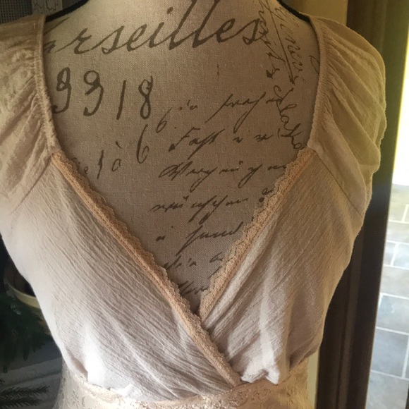 Beautiful top😍 - Picture 3 of 5